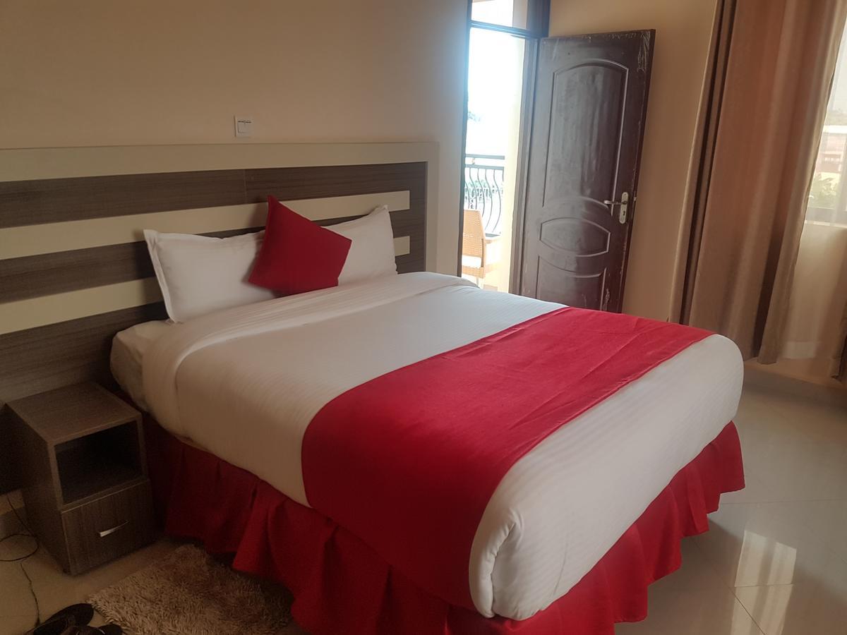 Mara Frontier Hotel Narok Екстериор снимка